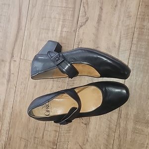 Caprice size 39